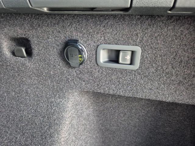 Skoda Kodiaq Sportline 1.5 TSI 204PS PHEV DSG schwenkb. AHK elektr. PanoDach HUD Alcantara PDC v+h 360&deg;Kamera CANTON Sound Klimaautomatik Sitzheizung Lenkradheizung Navi Apple CarPlay Android Auto 2xKeyless 19"LM vollelektr. Reichweite 116KM 