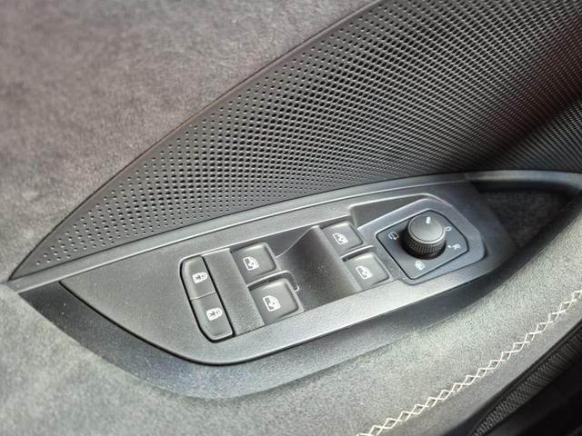 Skoda Kodiaq Sportline 1.5 TSI 204PS PHEV DSG schwenkb. AHK elektr. PanoDach HUD Alcantara PDC v+h 360&deg;Kamera CANTON Sound Klimaautomatik Sitzheizung Lenkradheizung Navi Apple CarPlay Android Auto 2xKeyless 19"LM vollelektr. Reichweite 116KM 