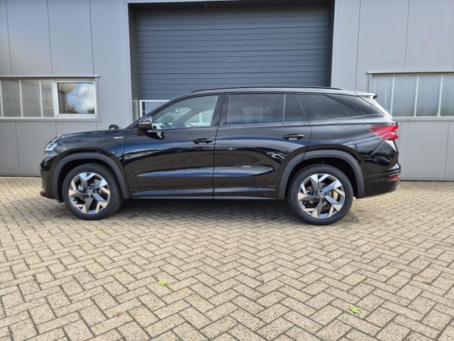 Skoda Kodiaq Sportline 1.5 TSI 204PS PHEV DSG schwenkb. AHK elektr. PanoDach HUD Alcantara PDC v+h 360&deg;Kamera CANTON Sound Klimaautomatik Sitzheizung Lenkradheizung Navi Apple CarPlay Android Auto 2xKeyless 19"LM vollelektr. Reichweite 116KM 
