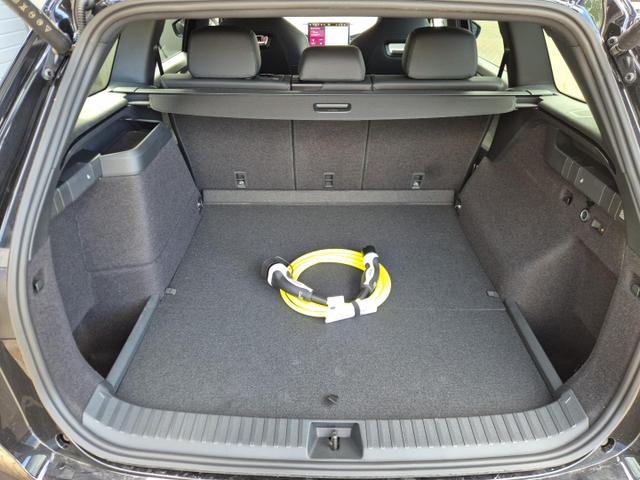 Skoda Kodiaq Sportline 1.5 TSI 204PS PHEV DSG schwenkb. AHK elektr. PanoDach HUD Alcantara PDC v+h 360&deg;Kamera CANTON Sound Klimaautomatik Sitzheizung Lenkradheizung Navi Apple CarPlay Android Auto 2xKeyless 19"LM vollelektr. Reichweite 116KM 