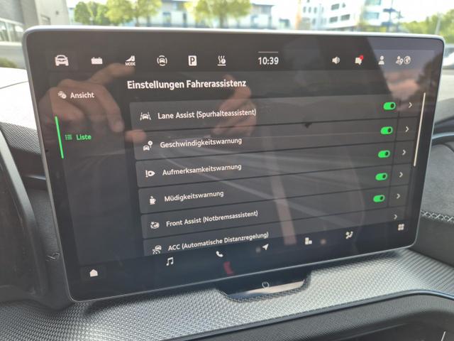 Skoda Kodiaq Sportline 1.5 TSI 204PS PHEV DSG schwenkb. AHK elektr. PanoDach HUD Alcantara PDC v+h 360&deg;Kamera CANTON Sound Klimaautomatik Sitzheizung Lenkradheizung Navi Apple CarPlay Android Auto 2xKeyless 19"LM vollelektr. Reichweite 116KM 
