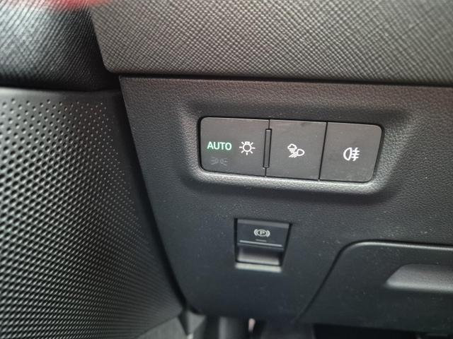 Skoda Kodiaq Sportline 1.5 TSI 204PS PHEV DSG schwenkb. AHK elektr. PanoDach HUD Alcantara PDC v+h 360&deg;Kamera CANTON Sound Klimaautomatik Sitzheizung Lenkradheizung Navi Apple CarPlay Android Auto 2xKeyless 19"LM vollelektr. Reichweite 116KM 