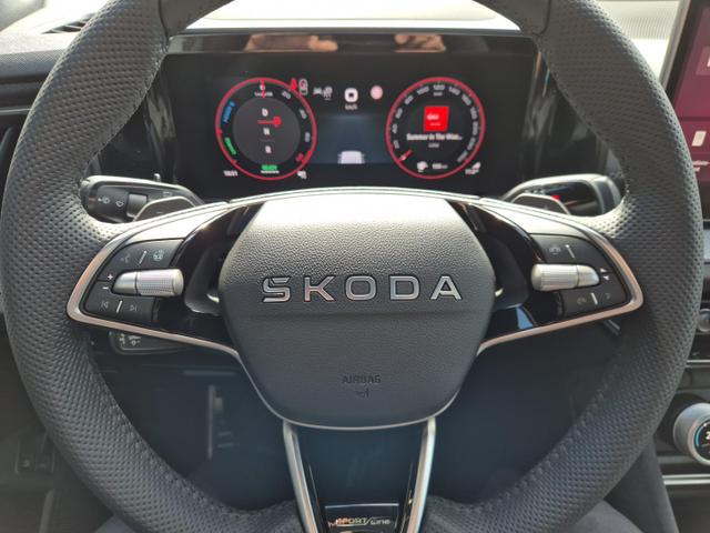 Skoda Kodiaq Sportline 1.5 TSI 204PS PHEV DSG schwenkb. AHK elektr. PanoDach HUD Alcantara PDC v+h 360&deg;Kamera CANTON Sound Klimaautomatik Sitzheizung Lenkradheizung Navi Apple CarPlay Android Auto 2xKeyless 19"LM vollelektr. Reichweite 116KM 