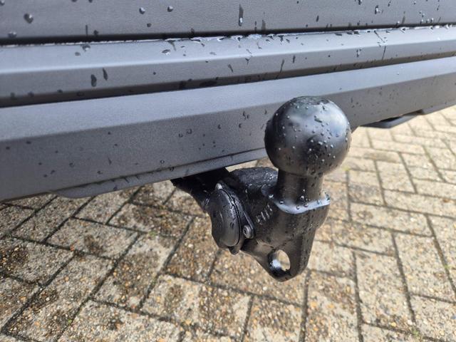 Skoda Karoq 1.5 TSI 150PS DSG Selection AHK Klimaautomatik Sitzheizung Lenkradheizung ACC PDC v+h R&uuml;ckf.Kamera abg.Scheiben Apple CarPlay Android Auto 17"LM 