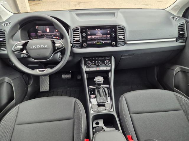 Skoda Karoq 1.5 TSI 150PS DSG Selection AHK Klimaautomatik Sitzheizung Lenkradheizung ACC PDC v+h R&uuml;ckf.Kamera abg.Scheiben Apple CarPlay Android Auto 17"LM 