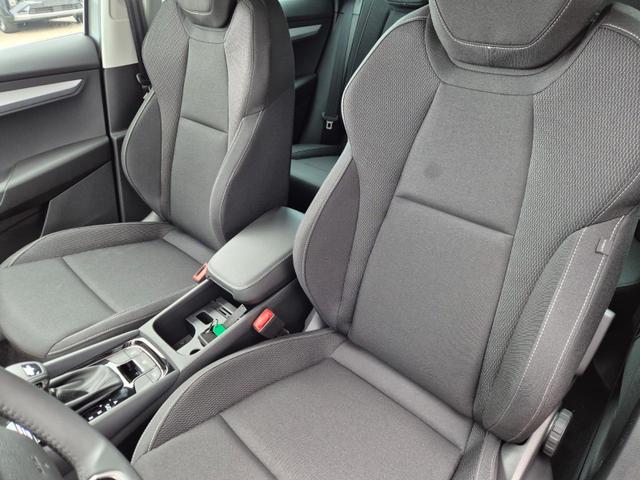 Skoda Karoq 1.5 TSI 150PS DSG Selection AHK Klimaautomatik Sitzheizung Lenkradheizung ACC PDC v+h R&uuml;ckf.Kamera abg.Scheiben Apple CarPlay Android Auto 17"LM 