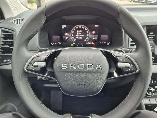Skoda Karoq 1.5 TSI 150PS DSG Selection AHK Klimaautomatik Sitzheizung Lenkradheizung ACC PDC v+h R&uuml;ckf.Kamera abg.Scheiben Apple CarPlay Android Auto 17"LM 