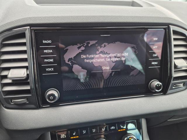 Skoda Karoq 1.5 TSI 150PS DSG Selection AHK Klimaautomatik Sitzheizung Lenkradheizung ACC PDC v+h R&uuml;ckf.Kamera abg.Scheiben Apple CarPlay Android Auto 17"LM 