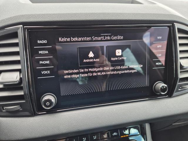 Skoda Karoq 1.5 TSI 150PS DSG Selection AHK Klimaautomatik Sitzheizung Lenkradheizung ACC PDC v+h R&uuml;ckf.Kamera abg.Scheiben Apple CarPlay Android Auto 17"LM 