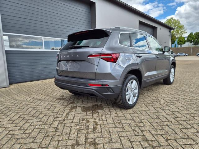 Skoda Karoq 1.5 TSI 150PS DSG Selection AHK Klimaautomatik Sitzheizung Lenkradheizung ACC PDC v+h R&uuml;ckf.Kamera abg.Scheiben Apple CarPlay Android Auto 17"LM 