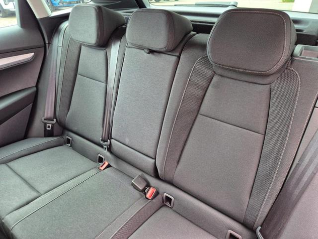 Skoda Karoq 1.5 TSI 150PS DSG Selection AHK Klimaautomatik Sitzheizung Lenkradheizung ACC PDC v+h R&uuml;ckf.Kamera abg.Scheiben Apple CarPlay Android Auto 17"LM 
