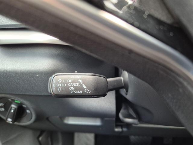 Skoda Karoq 1.5 TSI 150PS DSG Selection AHK Klimaautomatik Sitzheizung Lenkradheizung ACC PDC v+h R&uuml;ckf.Kamera abg.Scheiben Apple CarPlay Android Auto 17"LM 