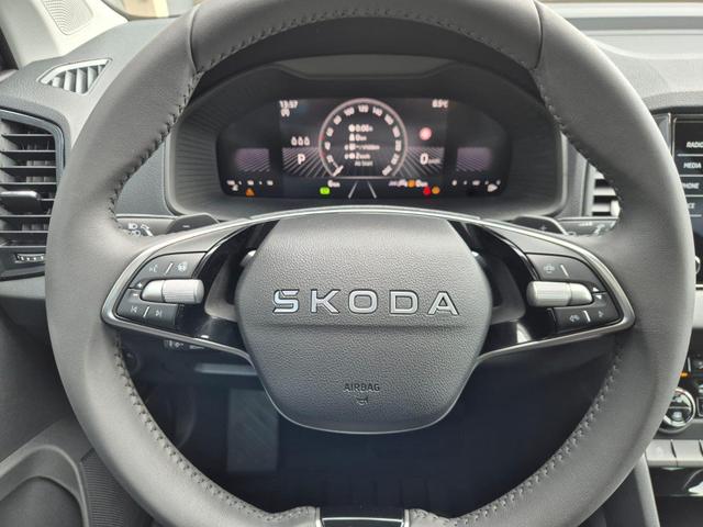 Skoda Karoq 1.5 TSI 150PS DSG Selection AHK Klimaautomatik Sitzheizung Lenkradheizung ACC PDC v+h R&uuml;ckf.Kamera abg.Scheiben Apple CarPlay Android Auto 17"LM 