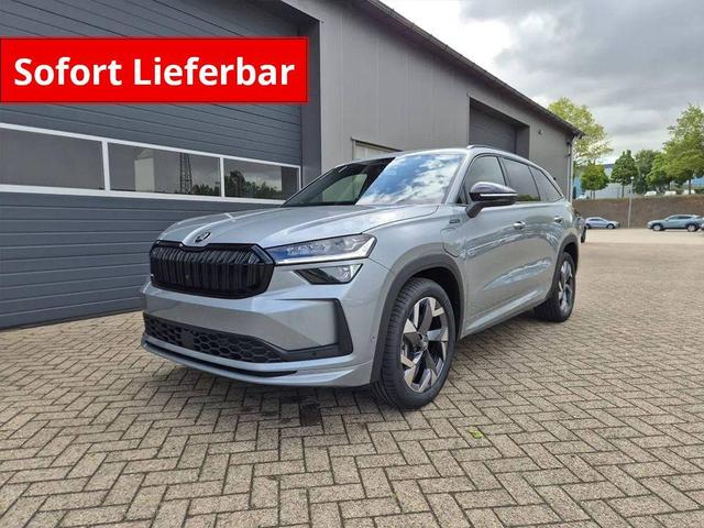 Skoda Kodiaq - Sportline 1.5 TSI 204PS PHEV DSG schwenkb. AHK elektr. PanoDach HUD Alcantara PDC v+h 360&deg;Kamera CANTON Sound Klimaautomatik Sitzheizung Lenkradheizung Navi Apple CarPlay Android Auto 2xKeyless 19"LM vollelektr. Reichweite 116KM