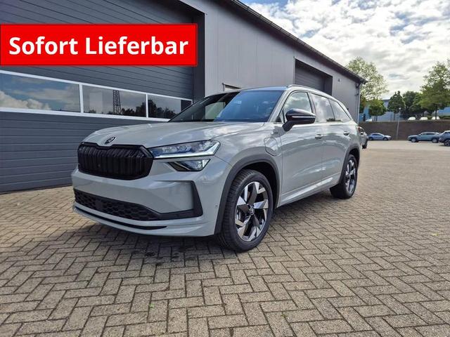 Skoda Kodiaq - Sportline 1.5 TSI 204PS PHEV DSG schwenkb. AHK elektr. PanoDach HUD Alcantara PDC v+h 360&deg;Kamera CANTON Sound Klimaautomatik Sitzheizung Lenkradheizung Navi Apple CarPlay Android Auto 2xKeyless 19"LM vollelektr. Reichweite 116KM