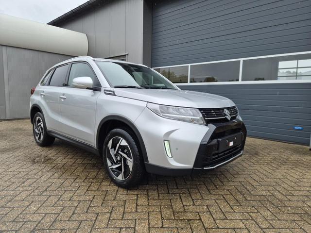 Suzuki Vitara Comfort+ 110PS MHEV 4x4 ALLGRIP 1.4 Boosterjet Allrad Teilleder mit Alcantara Navi Klimaautomatik Sitzheizung ACC PDC v+h R&uuml;ckf.Kamera Suzuki-Radio Apple CarPlay Android Auto Touchscreen 2xKeyless 17-LM 