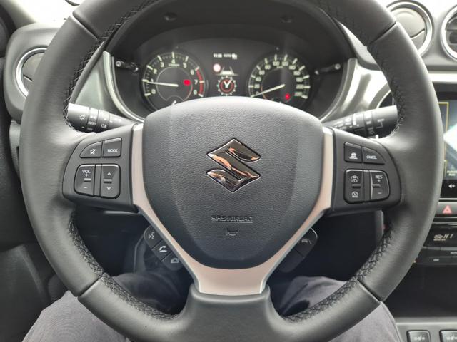 Suzuki Vitara Comfort+ 110PS MHEV 4x4 ALLGRIP 1.4 Boosterjet Allrad Teilleder mit Alcantara Navi Klimaautomatik Sitzheizung ACC PDC v+h R&uuml;ckf.Kamera Suzuki-Radio Apple CarPlay Android Auto Touchscreen 2xKeyless 17-LM 