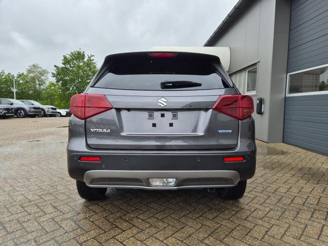 Suzuki Vitara Comfort+ 110PS MHEV 4x4 ALLGRIP 1.4 Boosterjet Allrad Teilleder mit Alcantara Navi Klimaautomatik Sitzheizung ACC PDC v+h R&uuml;ckf.Kamera Suzuki-Radio Apple CarPlay Android Auto Touchscreen 2xKeyless 17-LM 