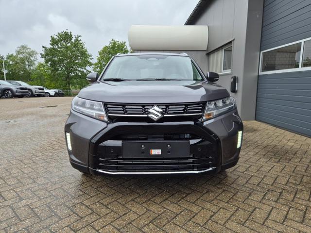 Suzuki Vitara Comfort+ 110PS MHEV 4x4 ALLGRIP 1.4 Boosterjet Allrad Teilleder mit Alcantara Navi Klimaautomatik Sitzheizung ACC PDC v+h R&uuml;ckf.Kamera Suzuki-Radio Apple CarPlay Android Auto Touchscreen 2xKeyless 17-LM 