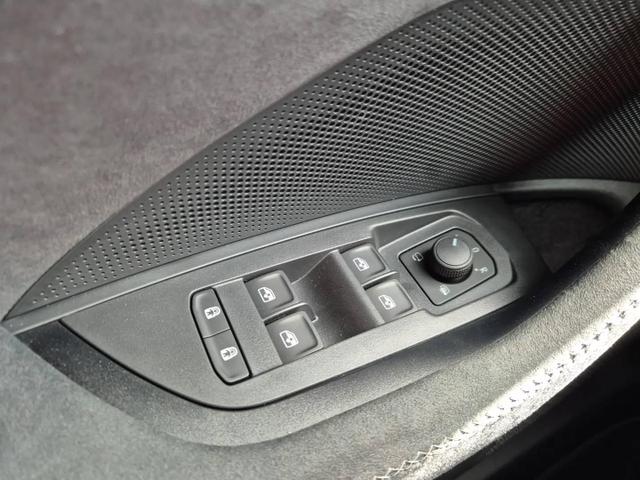 Skoda Kodiaq Sportline 1.5 TSI 204PS PHEV DSG schwenkb. AHK elektr. PanoDach HUD Alcantara PDC v+h 360&deg;Kamera CANTON Sound Klimaautomatik Sitzheizung Lenkradheizung Navi Apple CarPlay Android Auto 2xKeyless 19"LM vollelektr. Reichweite 116KM 