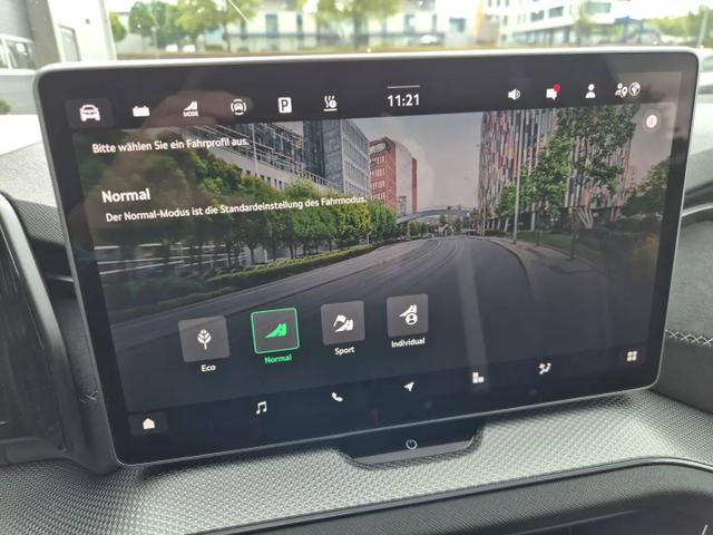 Skoda Kodiaq Sportline 1.5 TSI 204PS PHEV DSG schwenkb. AHK elektr. PanoDach HUD Alcantara PDC v+h 360&deg;Kamera CANTON Sound Klimaautomatik Sitzheizung Lenkradheizung Navi Apple CarPlay Android Auto 2xKeyless 19"LM vollelektr. Reichweite 116KM 