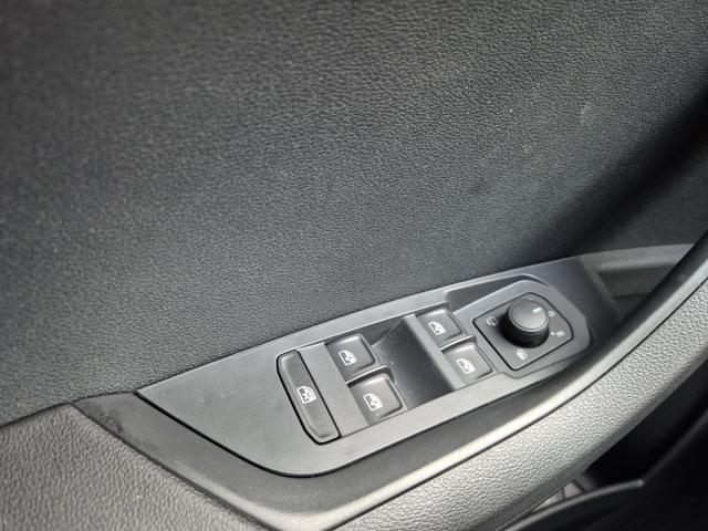 Skoda Karoq 1.5 TSI 150PS DSG Selection Klimaautomatik Sitzheizung Lenkradheizung ACC PDC v+h R&uuml;ckf.Kamera abg.Scheiben Apple CarPlay Android Auto 17"LM 