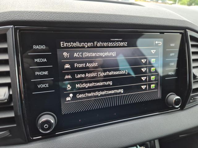 Skoda Karoq 1.5 TSI 150PS DSG Selection Klimaautomatik Sitzheizung Lenkradheizung ACC PDC v+h R&uuml;ckf.Kamera abg.Scheiben Apple CarPlay Android Auto 17"LM 