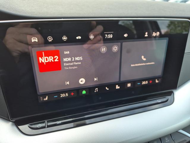 Skoda Octavia Combi 1.5 TSI 150PS m-HEV DSG Selection AHK Klimaautomatik ACC PDC v+h R&uuml;ckf.Kamera Sitzheizung TWA Apple CarPlay Android Auto 16"LM 