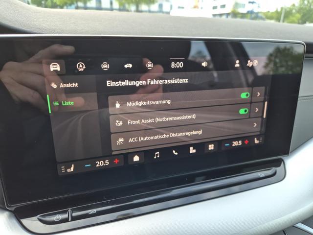 Skoda Octavia Combi 1.5 TSI 150PS m-HEV DSG Selection AHK Klimaautomatik ACC PDC v+h R&uuml;ckf.Kamera Sitzheizung TWA Apple CarPlay Android Auto 16"LM 