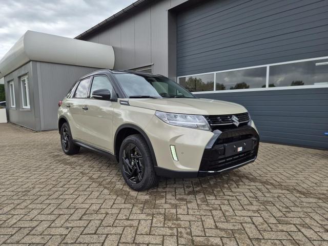 Suzuki Vitara Comfort+ 110PS Automatik MHEV 4x4 ALLGRIP 1.4 Boosterjet Black Edition Panodach Teilleder Navi Klimaautomatik Sitzheizung ACC PDC v+h R&uuml;ckf.Kamera Suzuki-Radio Apple CarPlay Android Auto Touchscreen 2xKeyless 17-LM 