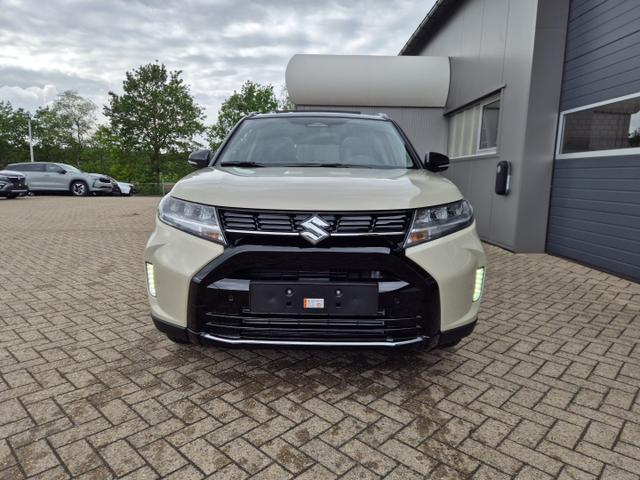 Suzuki Vitara Comfort+ 110PS Automatik MHEV 4x4 ALLGRIP 1.4 Boosterjet Black Edition Panodach Teilleder Navi Klimaautomatik Sitzheizung ACC PDC v+h R&uuml;ckf.Kamera Suzuki-Radio Apple CarPlay Android Auto Touchscreen 2xKeyless 17-LM 