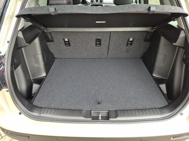 Suzuki Vitara Comfort+ 110PS Automatik MHEV 4x4 ALLGRIP 1.4 Boosterjet Black Edition Panodach Teilleder Navi Klimaautomatik Sitzheizung ACC PDC v+h R&uuml;ckf.Kamera Suzuki-Radio Apple CarPlay Android Auto Touchscreen 2xKeyless 17-LM 