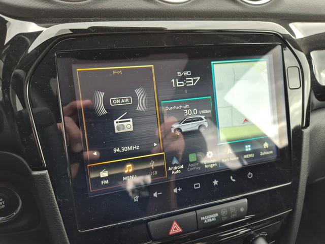 Suzuki Vitara Comfort+ 110PS Automatik MHEV 4x4 ALLGRIP 1.4 Boosterjet Black Edition Panodach Teilleder Navi Klimaautomatik Sitzheizung ACC PDC v+h R&uuml;ckf.Kamera Suzuki-Radio Apple CarPlay Android Auto Touchscreen 2xKeyless 17-LM 