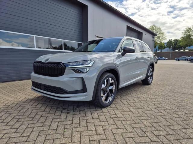 Skoda Kodiaq Sportline 1.5 TSI 204PS PHEV DSG schwenkb. AHK elektr. PanoDach HUD Alcantara PDC v+h 360&deg;Kamera CANTON Sound Klimaautomatik Sitzheizung Lenkradheizung Navi Apple CarPlay Android Auto 2xKeyless 19"LM vollelektr. Reichweite 116KM 