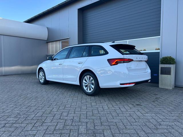 Skoda Octavia Combi - 1.5 TSI 150PS m-HEV DSG Selection AHK Klimaautomatik ACC PDC v+h R&uuml;ckf.Kamera Sitzheizung TWA Apple CarPlay Android Auto 16"LM