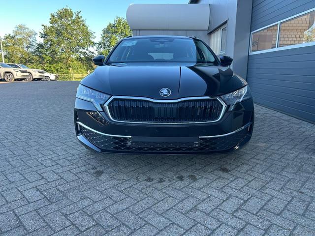 Skoda Octavia Combi 1.5 TSI 150PS m-HEV DSG Selection AHK Klimaautomatik ACC PDC v+h R&uuml;ckf.Kamera Sitzheizung TWA Apple CarPlay Android Auto 16"LM 