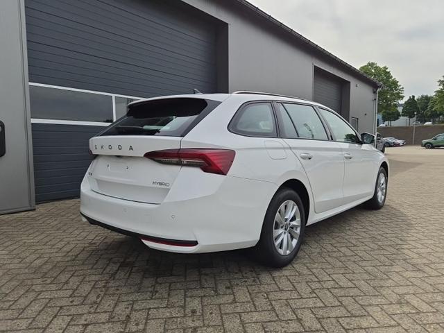 Skoda Octavia Combi 1.5 TSI 150PS m-HEV DSG Selection AHK Klimaautomatik ACC PDC v+h R&uuml;ckf.Kamera Sitzheizung TWA Apple CarPlay Android Auto 16"LM 