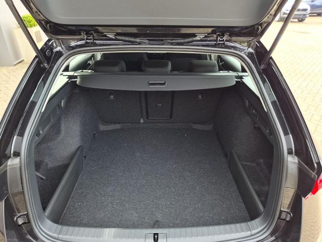 Skoda Octavia Combi 1.5 TSI 150PS m-HEV DSG Selection AHK Klimaautomatik ACC PDC v+h R&uuml;ckf.Kamera Sitzheizung TWA Apple CarPlay Android Auto 16"LM 
