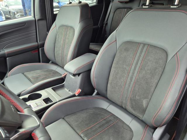 Ford Kuga ST-Line X 243PS PHEV Automatik HuD Matrix-LED schwenkb. AHK elektr. PanoDach Sitzheizung v+h Lenkradheizung Frontscheibe beheizb. Navi SYNC4 Apple CarPlay Android Auto Touchscreen PDC 4xKamera 2xKeyless B+O Sound 18"LM vollelektr. Reichweite 65K 