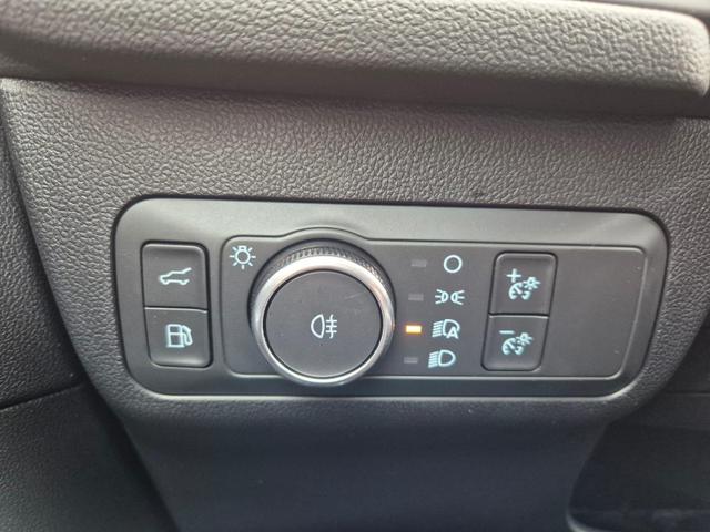Ford Kuga ST-Line X 243PS PHEV Automatik HuD Matrix-LED schwenkb. AHK elektr. PanoDach Sitzheizung v+h Lenkradheizung Frontscheibe beheizb. Navi SYNC4 Apple CarPlay Android Auto Touchscreen PDC 4xKamera 2xKeyless B+O Sound 18"LM vollelektr. Reichweite 65K 