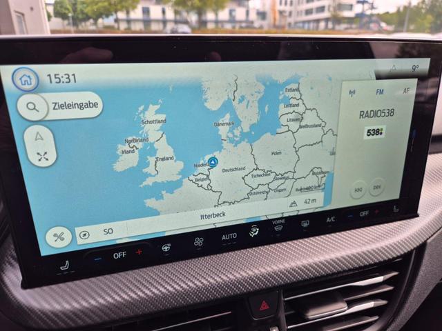 Ford Kuga ST-Line X 243PS PHEV Automatik HuD Matrix-LED schwenkb. AHK elektr. PanoDach Sitzheizung v+h Lenkradheizung Frontscheibe beheizb. Navi SYNC4 Apple CarPlay Android Auto Touchscreen PDC 4xKamera 2xKeyless B+O Sound 18"LM vollelektr. Reichweite 65K 