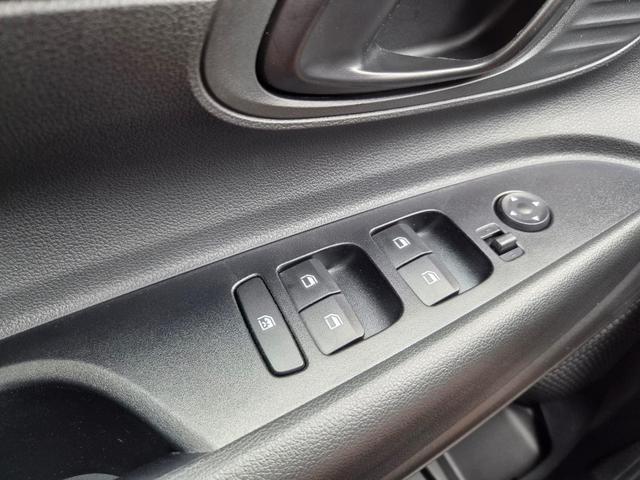 Hyundai i20 1.0 T-GDI 90PS 5-t&uuml;rig Sitzheizung Lenkradheizung R&uuml;ckf.Kamera PDC Klima Apple CarPlay Android Auto Tempomat Touchscreen 