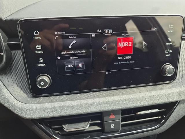 Skoda Kamiq 1.0 TSI 115PS DSG Selection R&uuml;ckf.Kamera PDC v+h Sitzheizung Klimaautomatik Skoda-Radio Apple CarPlay + Android Auto Tempomat Garantieverl&auml;ngerung 16"LM 