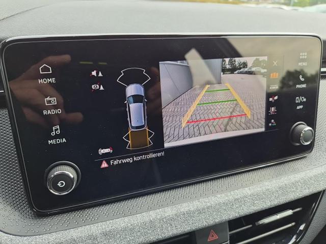 Skoda Kamiq 1.0 TSI 115PS DSG Selection R&uuml;ckf.Kamera PDC v+h Sitzheizung Klimaautomatik Skoda-Radio Apple CarPlay + Android Auto Tempomat Garantieverl&auml;ngerung 16"LM 