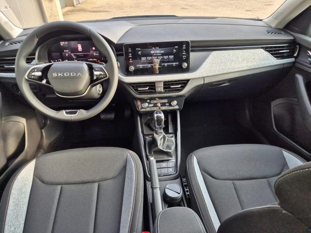 Skoda Kamiq 1.0 TSI 115PS DSG Selection R&uuml;ckf.Kamera PDC v+h Sitzheizung Klimaautomatik Skoda-Radio Apple CarPlay + Android Auto Tempomat Garantieverl&auml;ngerung 16"LM 