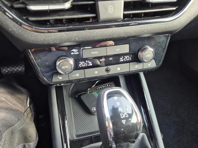Skoda Kamiq 1.0 TSI 115PS DSG Selection R&uuml;ckf.Kamera PDC v+h Sitzheizung Klimaautomatik Skoda-Radio Apple CarPlay + Android Auto Tempomat Garantieverl&auml;ngerung 16"LM 