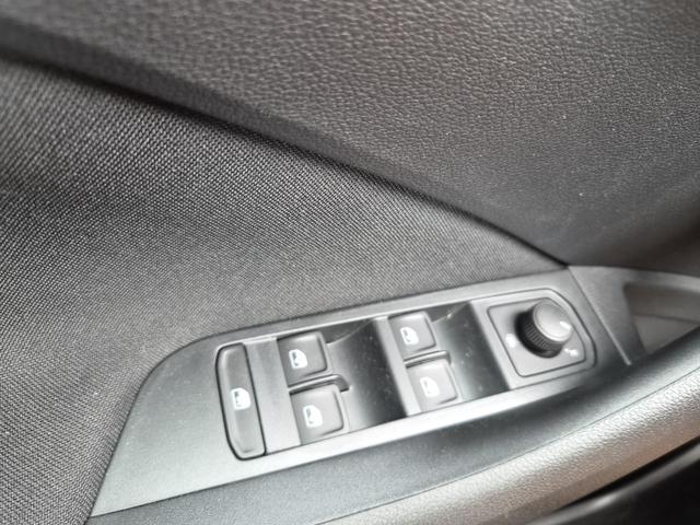 Skoda Kamiq 1.0 TSI 115PS DSG Selection R&uuml;ckf.Kamera PDC v+h Sitzheizung Klimaautomatik Skoda-Radio Apple CarPlay + Android Auto Tempomat Garantieverl&auml;ngerung 16"LM 
