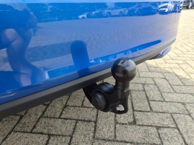 Skoda Octavia Combi 1.5 TSI 150PS m-HEV DSG Selection AHK Klimaautomatik ACC PDC v+h R&uuml;ckf.Kamera Sitzheizung TWA Apple CarPlay Android Auto 16"LM 