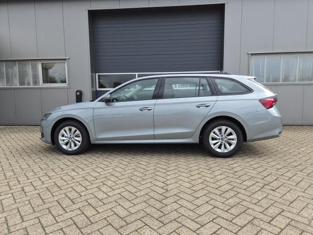 Skoda Octavia Combi 1.5 TSI 150PS m-HEV DSG Selection AHK Klimaautomatik ACC PDC v+h R&uuml;ckf.Kamera Sitzheizung TWA Apple CarPlay Android Auto 16"LM 