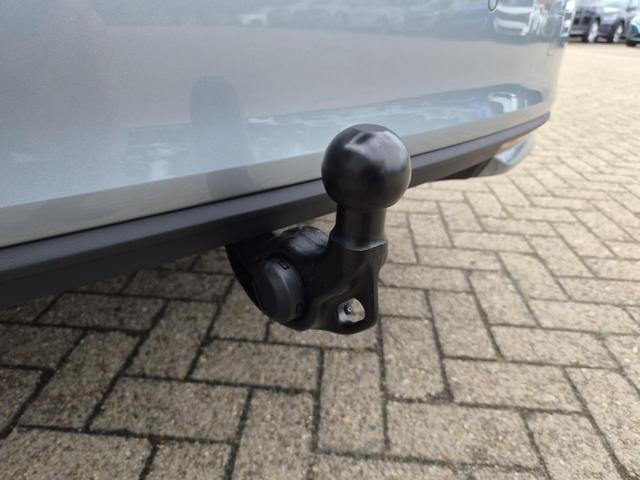 Skoda Octavia Combi 1.5 TSI 150PS m-HEV DSG Selection AHK Klimaautomatik ACC PDC v+h R&uuml;ckf.Kamera Sitzheizung TWA Apple CarPlay Android Auto 16"LM 
